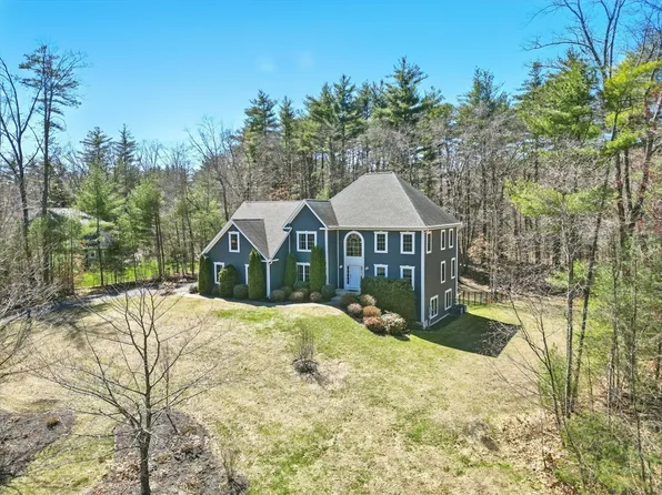 7 Indian Pipe Dr, Hadley, MA 01035