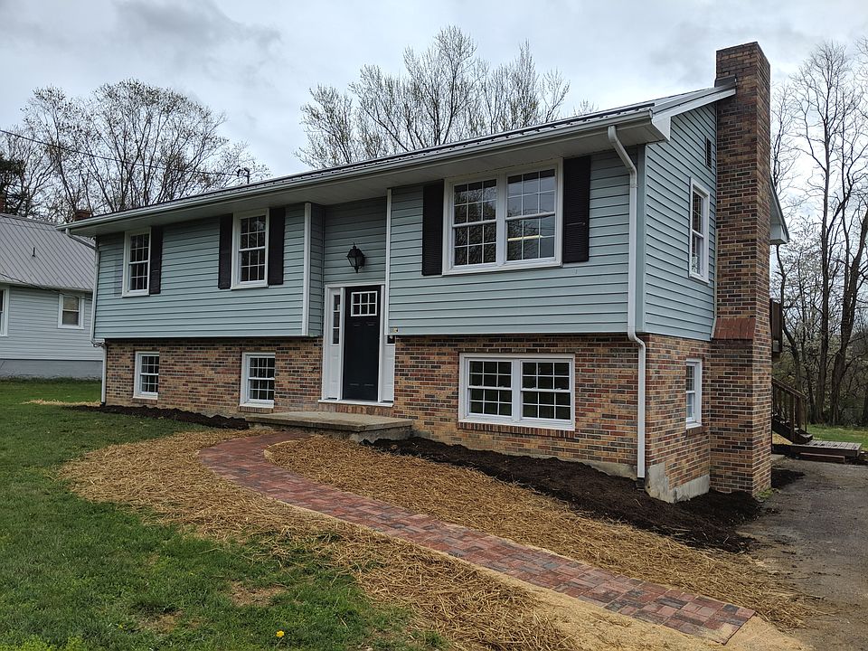 1st image of 485 E Jefferson St