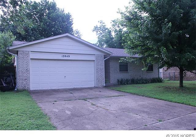 1st image of 13949 S Hickory St E