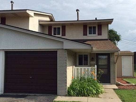 2nd image of 3501-3507 Hillsboro Ct N #202