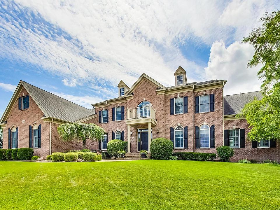 1st image of 23 Briar Creek Dr