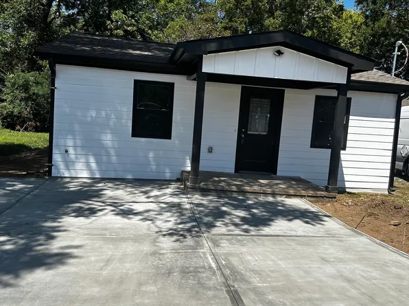 987 Cooley Dr, Gainesville, GA 30501