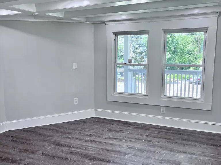 6088 Main St — Photo 10
