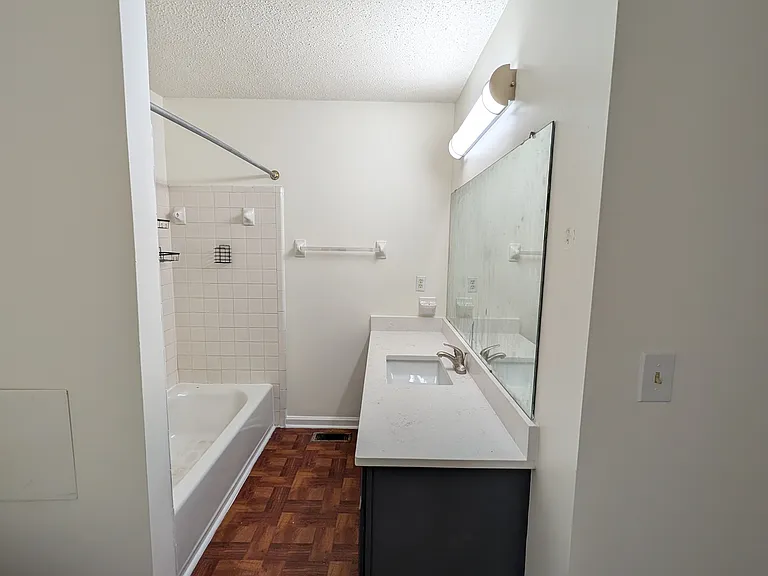 4757 Cheshire Cir — Photo 7