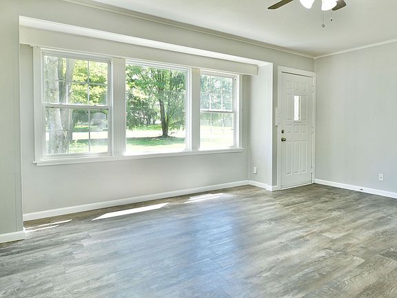 5th image of 2344 Clearview Dr