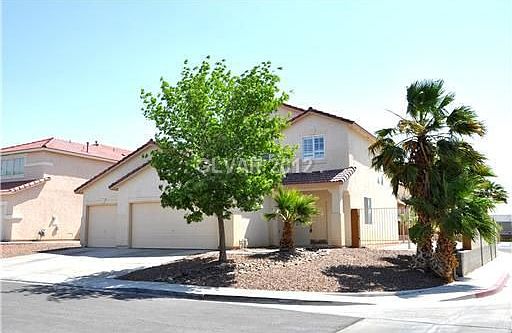 2nd image of 6030 Colonial Oak Ct