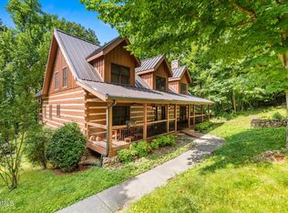 3128 Lexy Ln, Sevierville, TN 37862