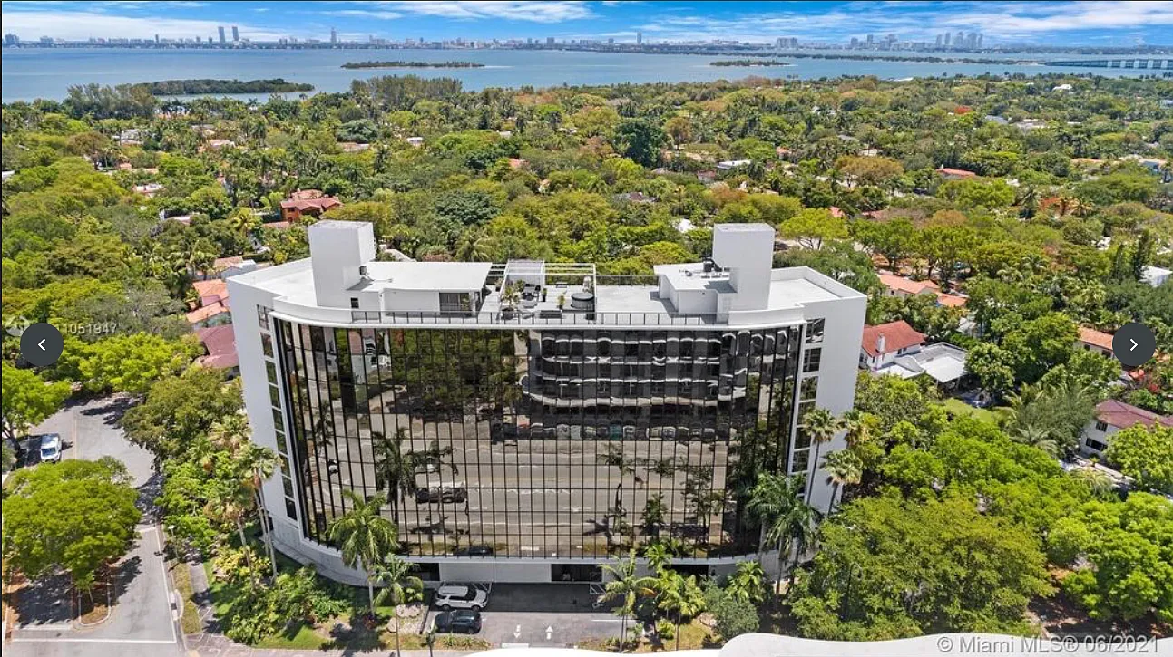 1 bed, 1.5 bath, 960 sqft, $3,800 — Photo 1