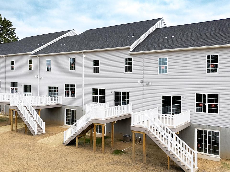 2nd image of 2470 Spring Water Cir