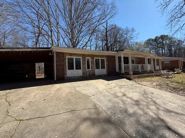 4410 Falcon Ct, Conley, GA 30288