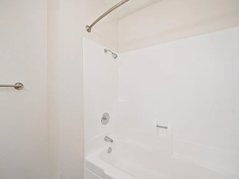 Elan Tamarack Shores — Photo 28