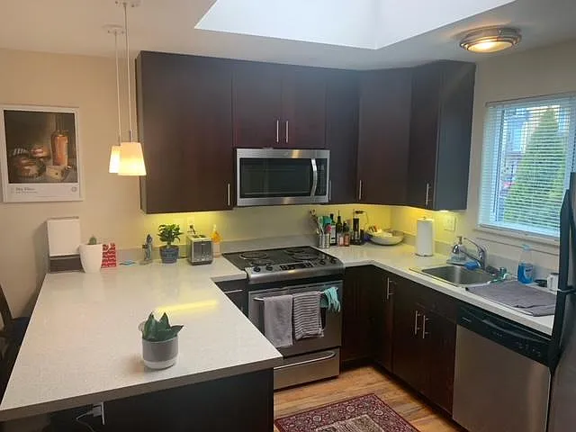 1800 N 35th St #7 — Photo 3