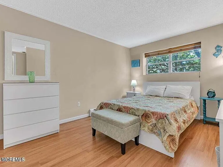 455 Ocean Blvd #10 — Photo 5