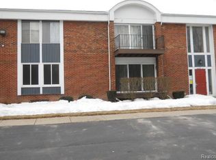 29520 Bobrich St, Livonia, MI 48152