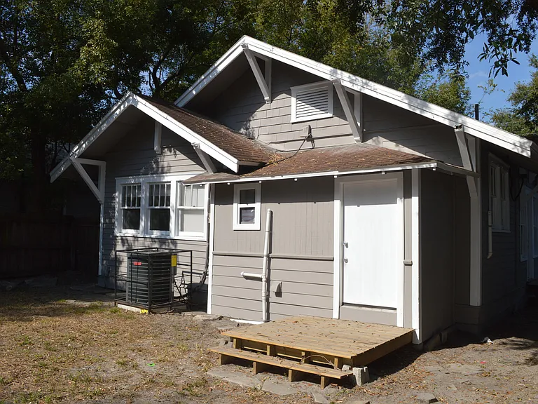 2536 Phyllis St — Photo 22