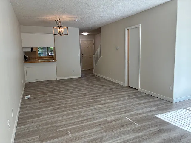 831 NE 71st Ave — Photo 3