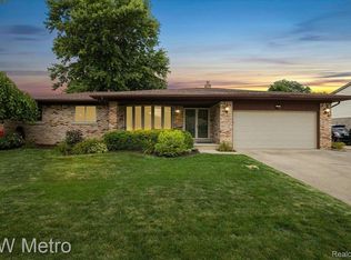 40238 Vincenzia Dr, Clinton Township, MI 48038