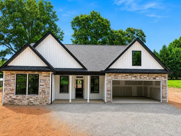 333 Peach Valley Dr, Spartanburg, SC 29303