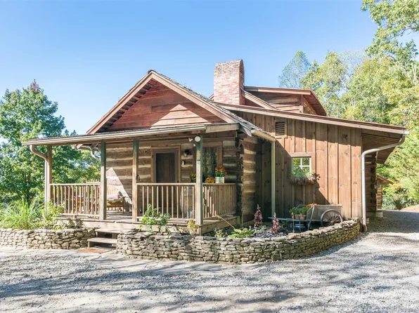 30 Wagon Mountain Dr, Weaverville, NC 28787