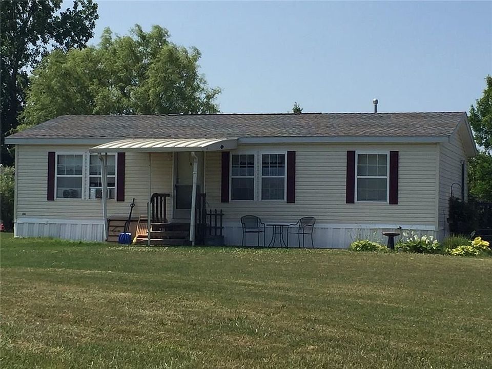 1st image of 716 Pebble Dr