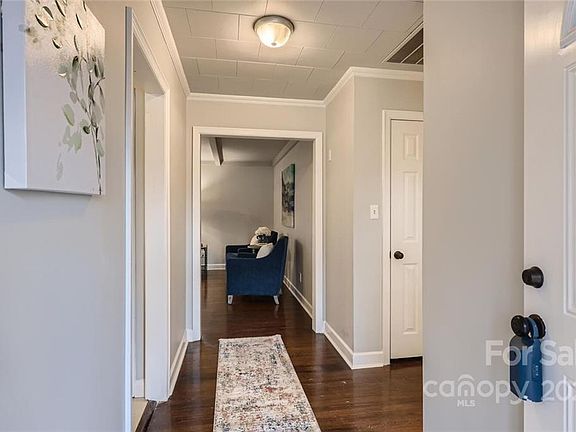 4th image of 412 N Rowan Avenue Ext