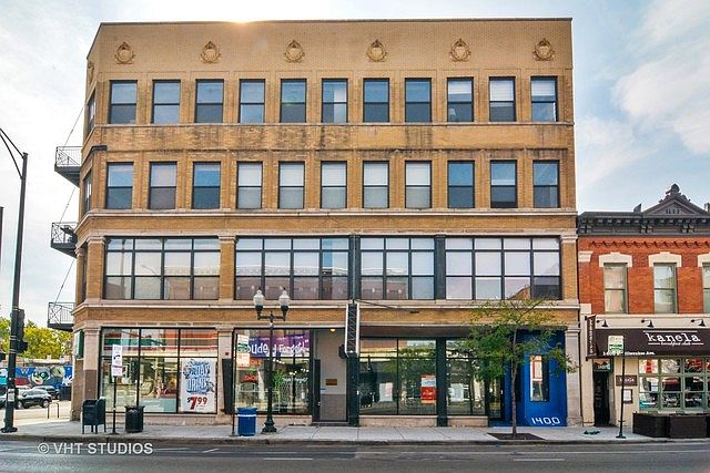 1st image of 1400 N Milwaukee Ave APT 402