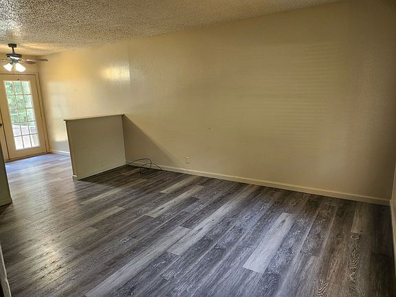 2nd image of 2102 Watts Rd APT C