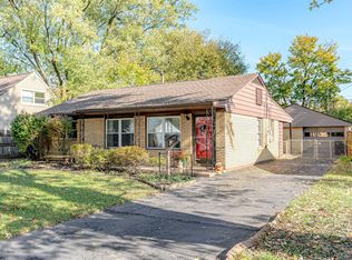 3111 Commander Dr, Louisville, KY 40220