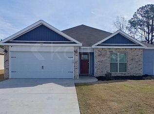 138 Hughes Dr, Warner Robins, GA 31093