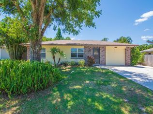 957 Devon Ave, Sebastian, FL 32958