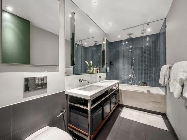 165 Hudson Street image 8 of 15