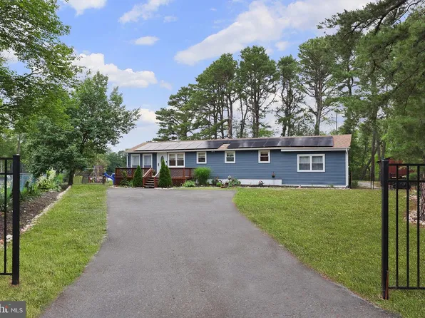 6 Shore Cir, Browns Mills, NJ 08015