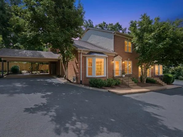 8 Sharonwood Dr, Nashville, TN 37215