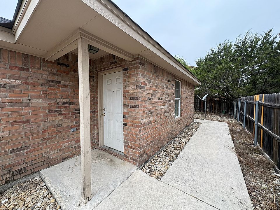 1st image of 1305 Covey Ln #B