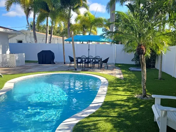 2770 NE 30th St, Pompano Beach, FL 33064