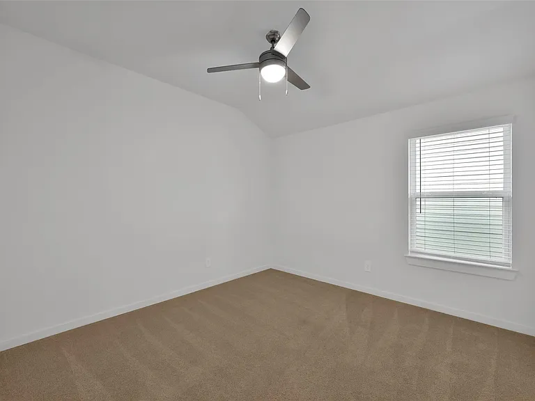 14213 Wonder Lake Ln — Photo 18