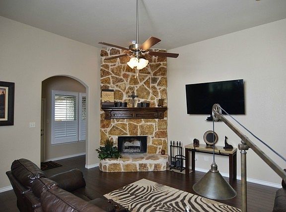 5th image of 1543 Great Lakes Ct