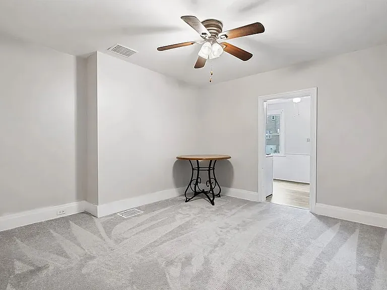 23 Jones St #23 — Photo 9