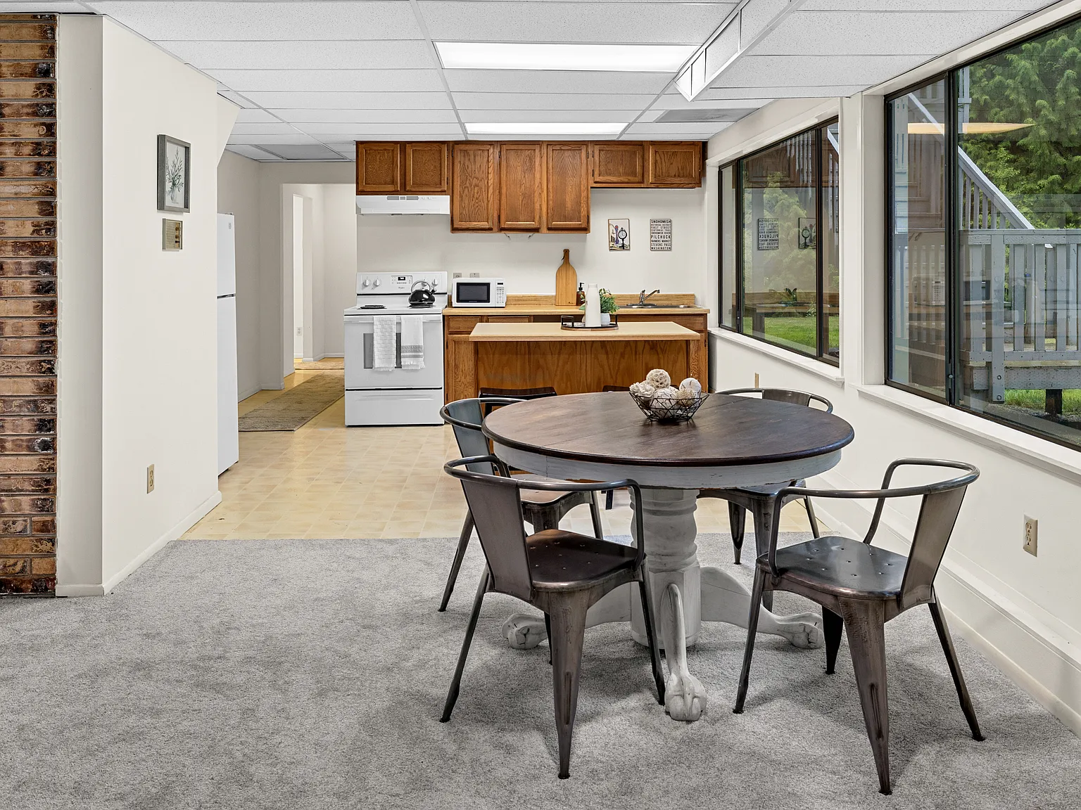 2 bed, 2200 sqft, $1,391 — Photo 4