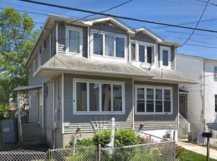 216 Colony Ave, Staten Island, NY 10306