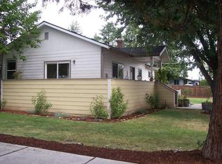 433 Hopkins Rd, Central Point, OR 97502