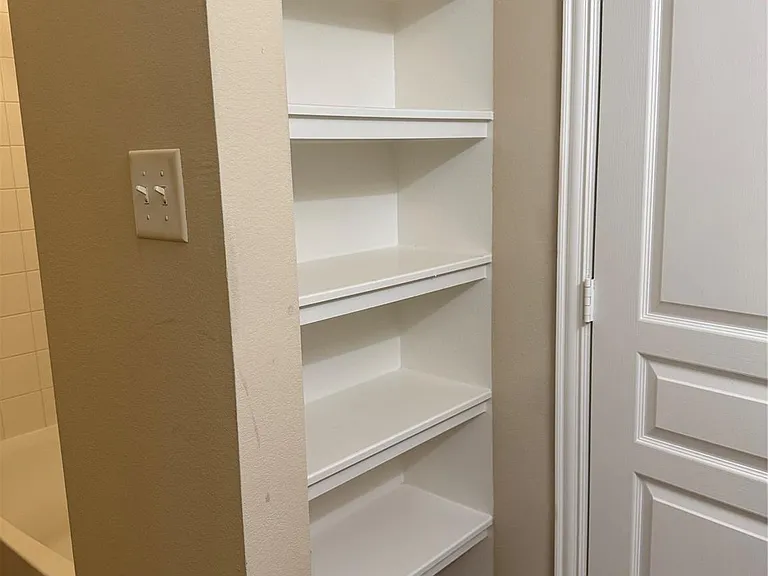 8127 Almera Falls Dr — Photo 24