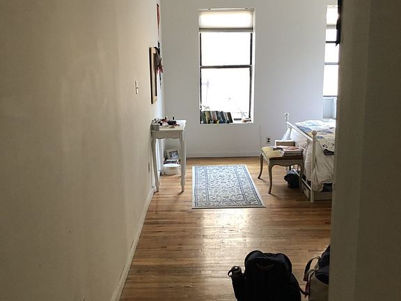 3rd image of 40 Mac Dougal St #15