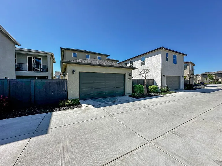 2957 Honey Opal Ave — Photo 36