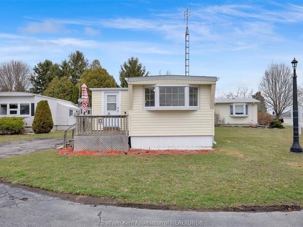22220 Charing Cross Rd #2, Chatham Kent, ON N7M 5V8
