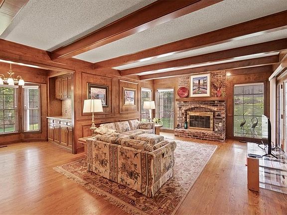 5th image of 8315 Richards Rd