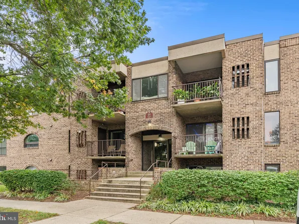 21 Silverwood Cir APT 3, Annapolis, MD 21403