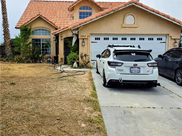 7064 11th Ave, Hesperia, CA 92345