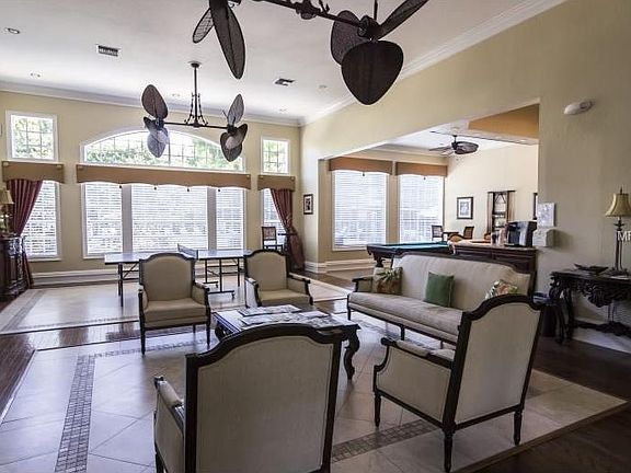 4th image of 13015 Plantation Park Cir APT 10110