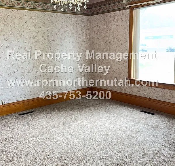 26 N Main St — Photo 8